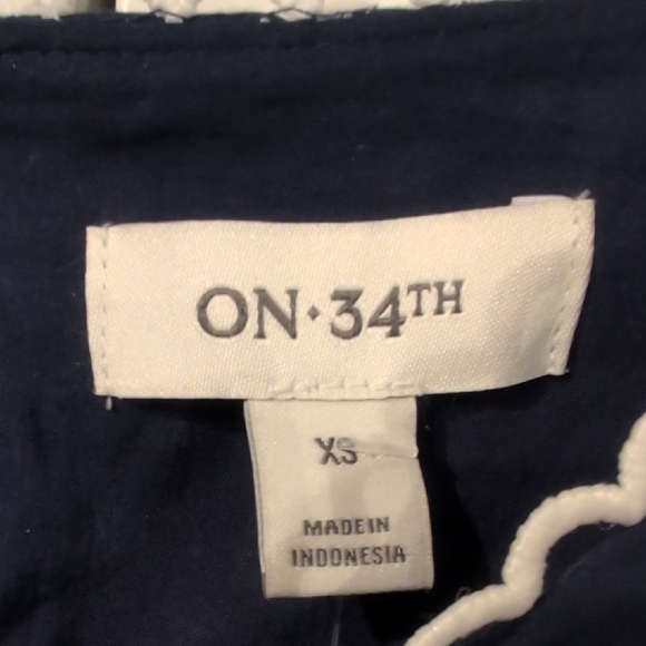 ON 34th Scallop Edge Shift Dress Size XS - Picture 4 of 6